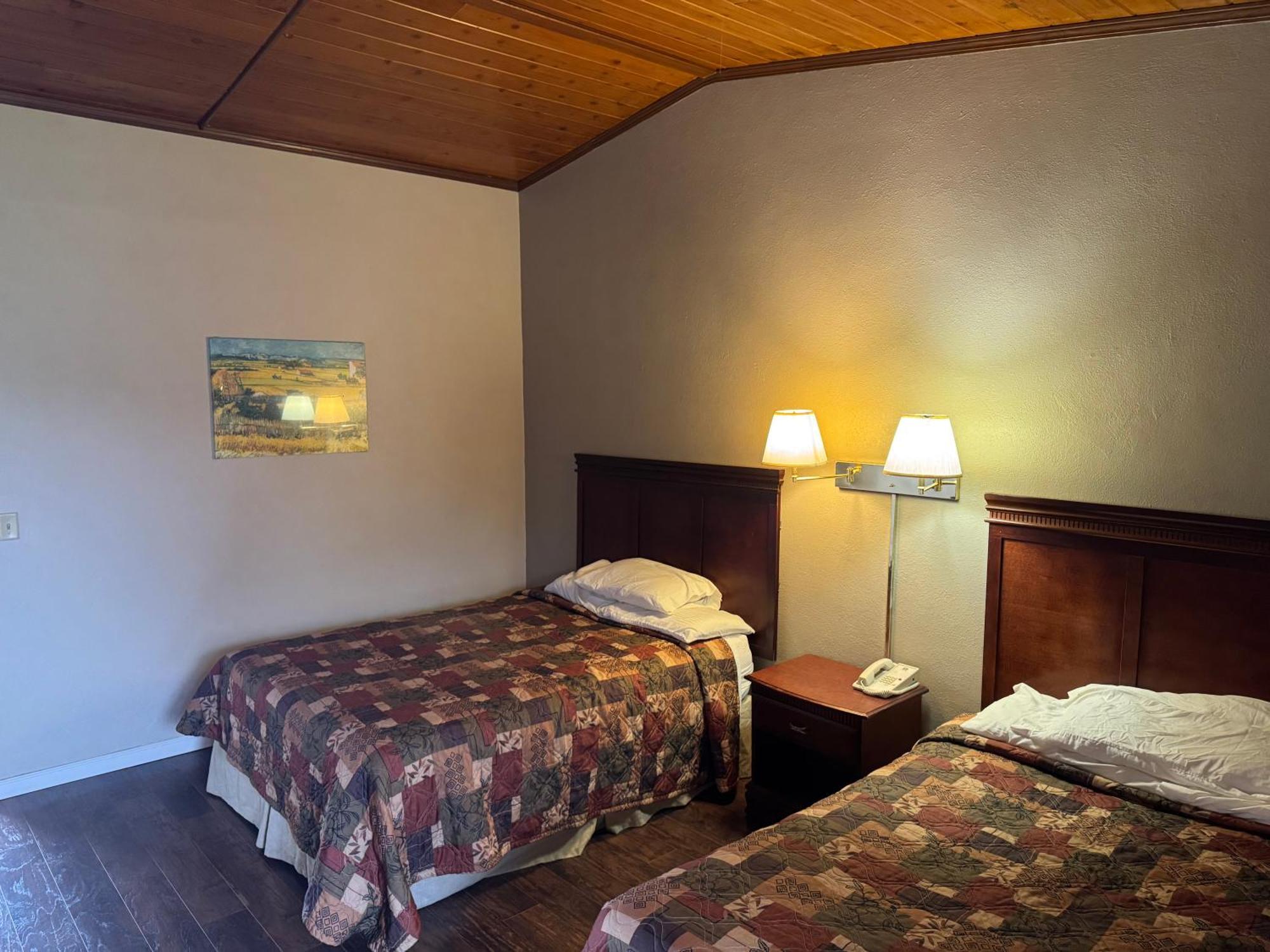Town & Country Motel Clinton Exterior foto